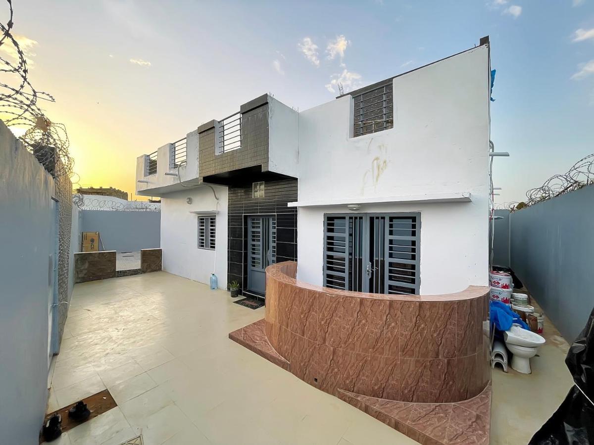 Villa Adja Nafy A Saly Gandigal المظهر الخارجي الصورة